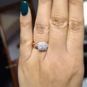 Rose gold engagement ring 💍